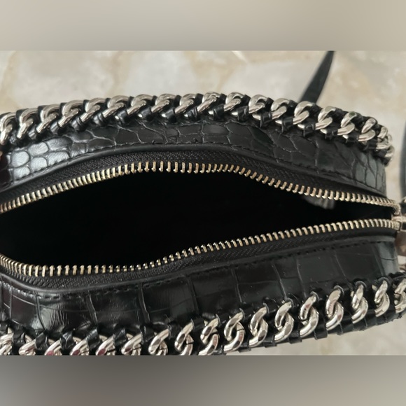 Black Crocodile (Vegan) Leather Cross Body with Fringe and Silver Chain details! - Picture 4 of 5
